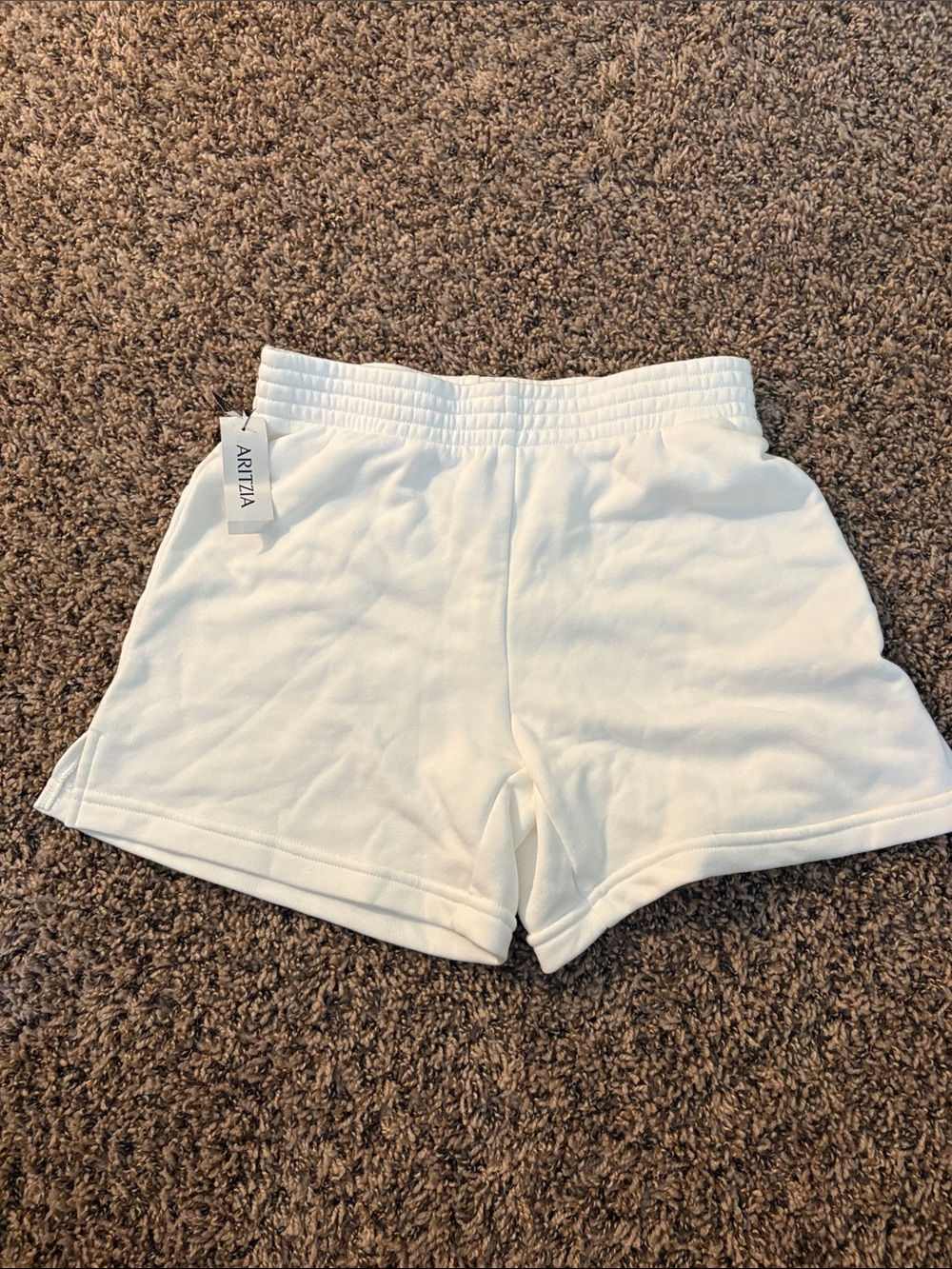 Aritzia Cream Pull-On Casual Shorts